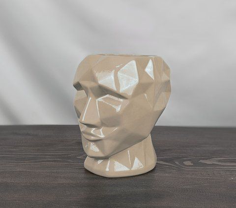 Ваза Nana Ceramics Кай глянец бежевый 19 см 2622234152 фото